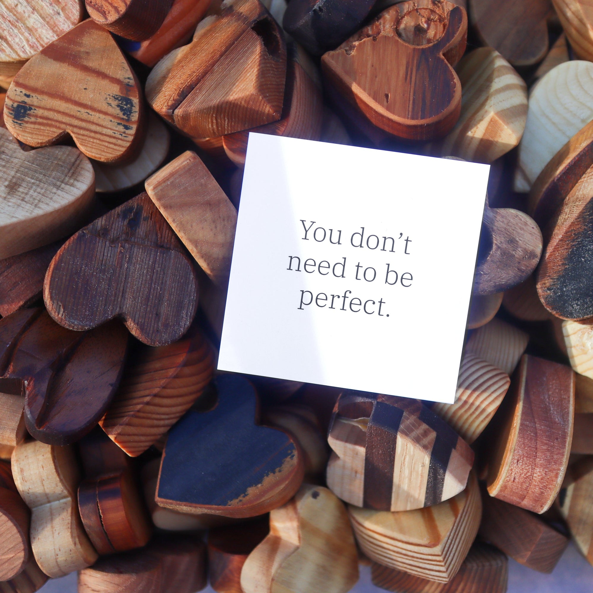 365 Love Notes: Daily Bible Verses, Christian Quotes &amp; Faith-Filled Affirmations About Love
