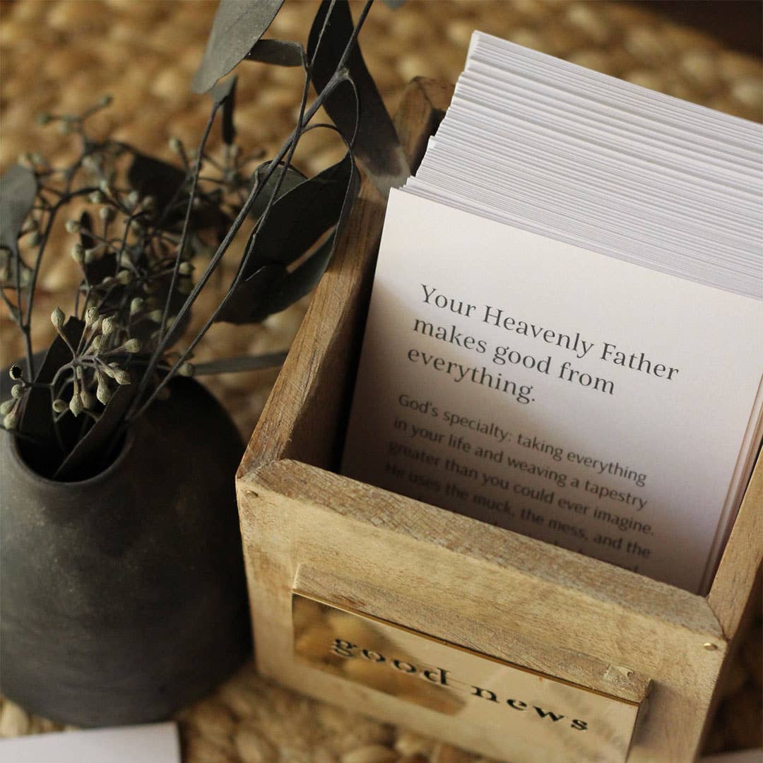 100 Days of Good News Scripture Cards with Wooden Box