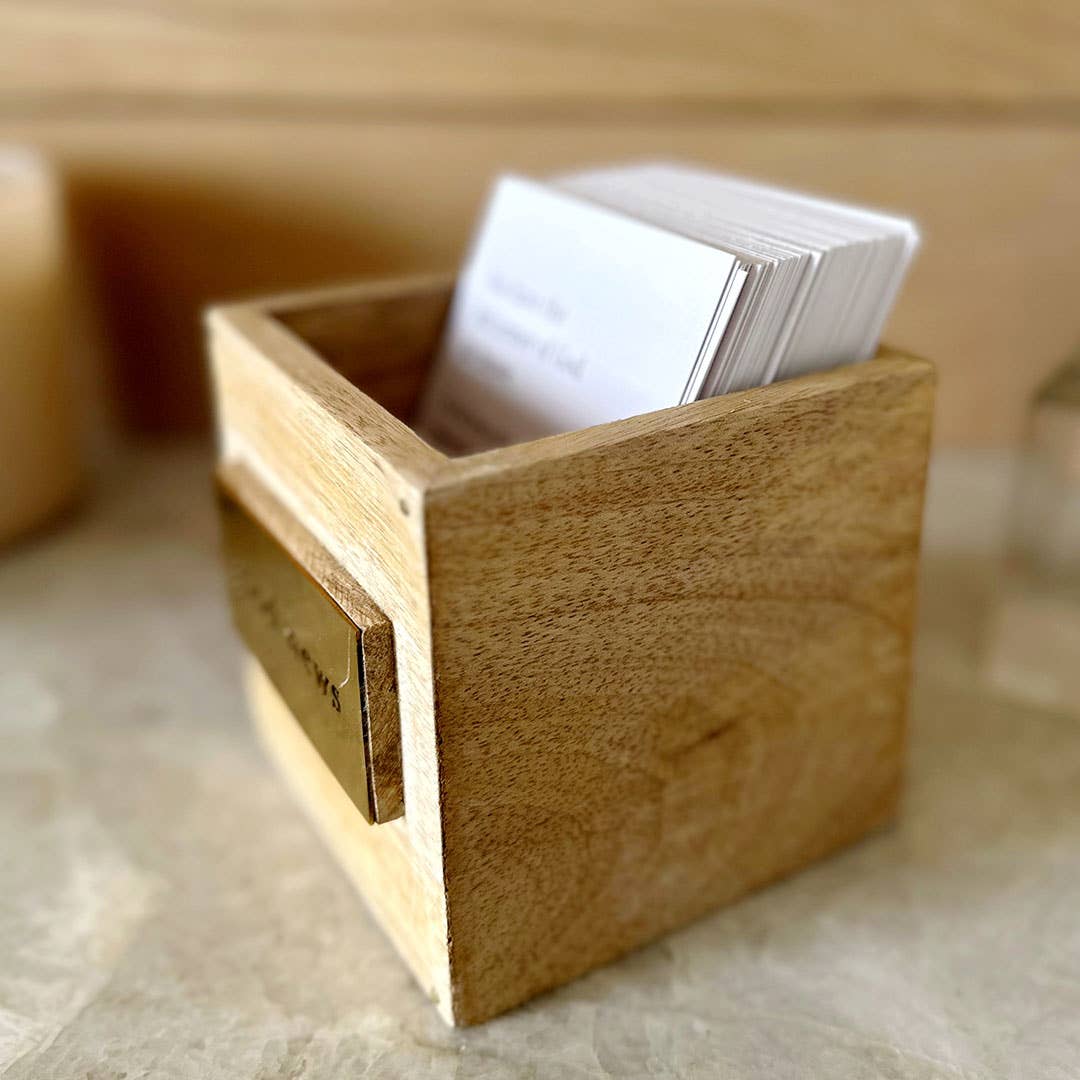 100 Days of Good News Scripture Cards with Wooden Box