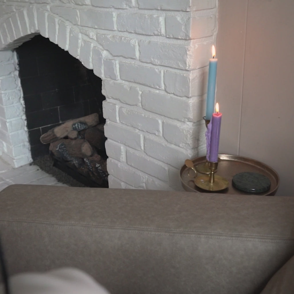 Mauves CSB Notetaking Bible video showing floral leather-like cover, wide journaling margins, and interior Scripture pages